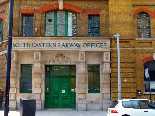 Old entrance to the former South Eastern Railway HQ.