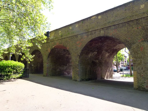 As the viaduct heads further south, the arches become neater and more diminutive. 