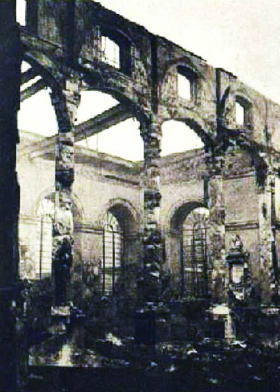 The ruins of St Lawrence Jewry following the devastating December 1940 raid. 