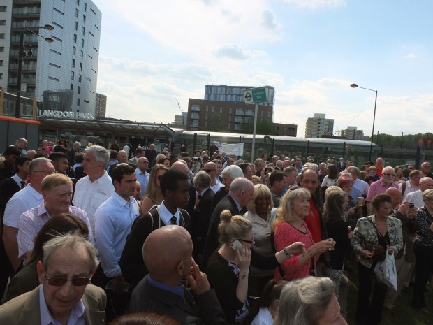 A crowd gather to see Teddy's statue unveiled. 