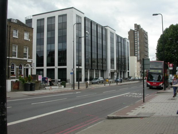 Frank O'Neill House (image: Geograph, copyright Mike Faherty)