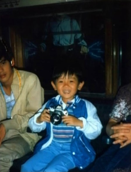 The unsettling image snapped on the Bakerloo line in 1983